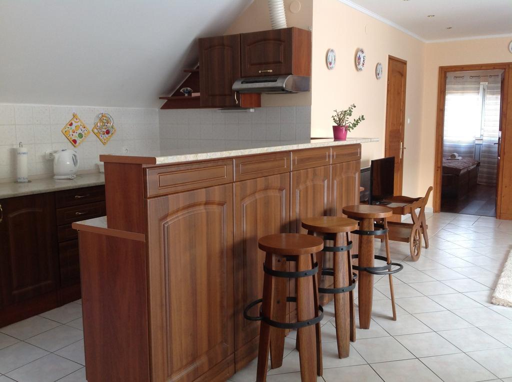 Attila Apartmanház Otel Hévíz Oda fotoğraf