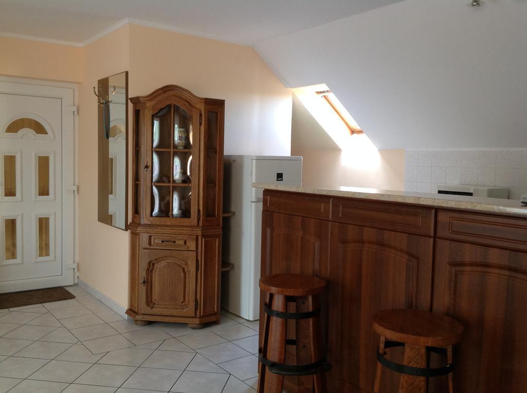 Attila Apartmanház Otel Hévíz Oda fotoğraf