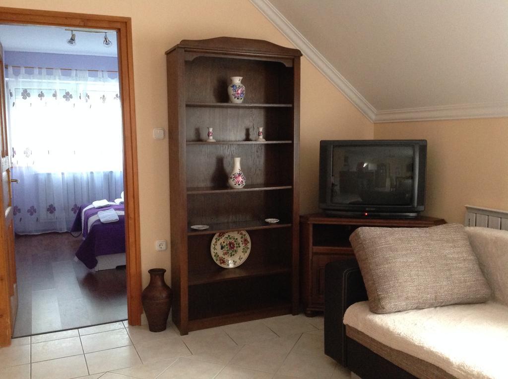 Attila Apartmanház Otel Hévíz Oda fotoğraf