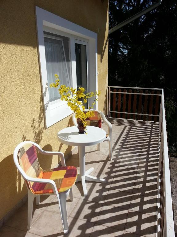 Attila Apartmanház Otel Hévíz Oda fotoğraf